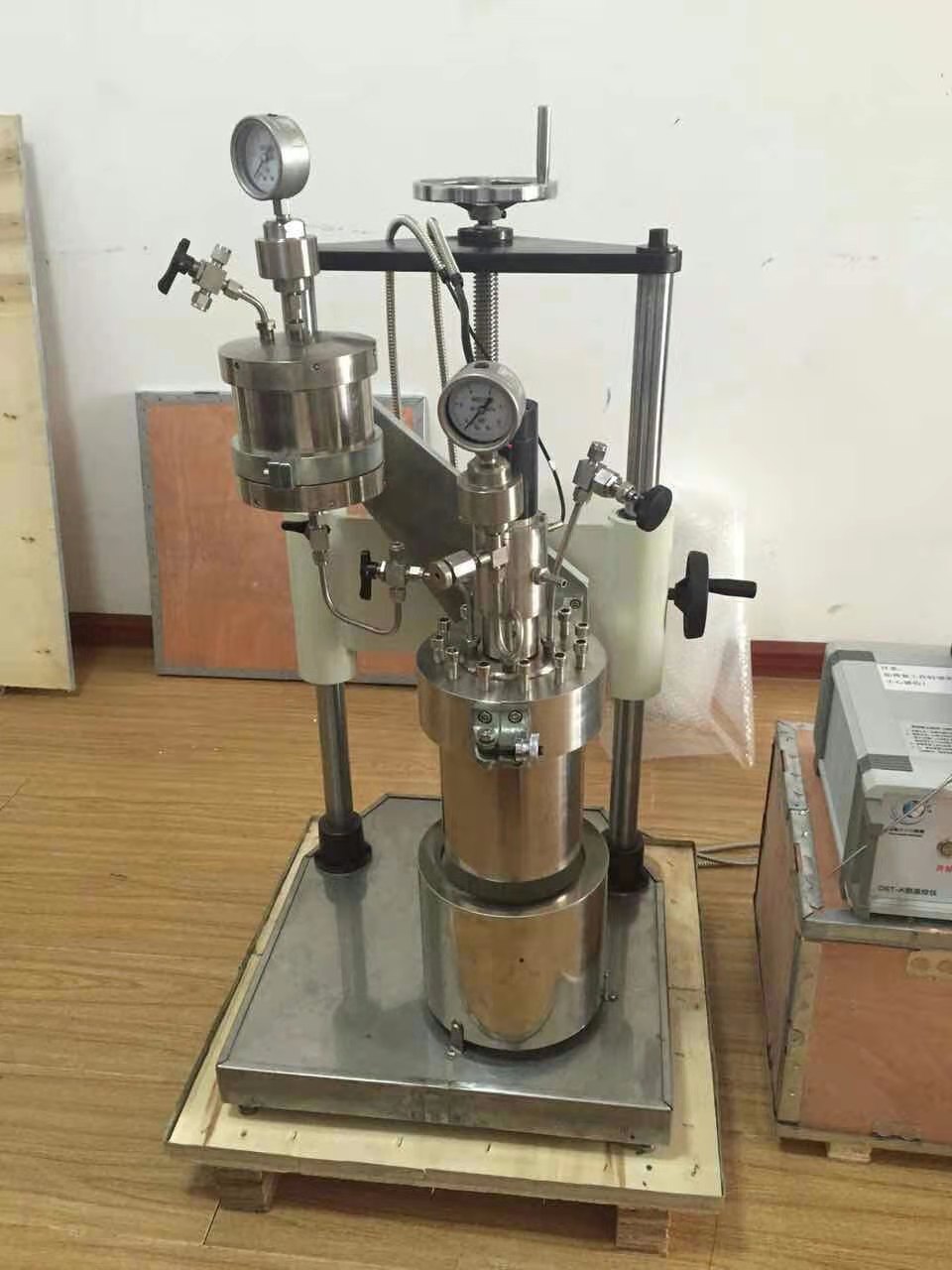 5L架子高壓反應釜 5L架子高壓反應釜